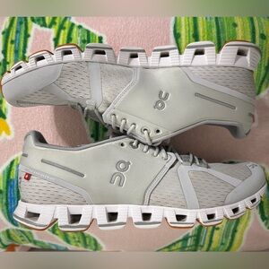 Women’s ON Cloud 3 Urban Lifestyle Shoe 8.5